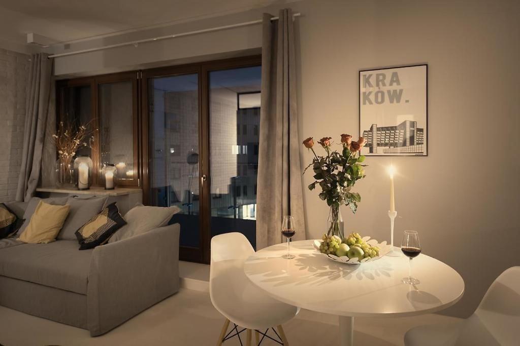 Premium Apartment For Old Town & Jewish Quarter - Balcony Plus Pool Onsite Cracovie Extérieur photo