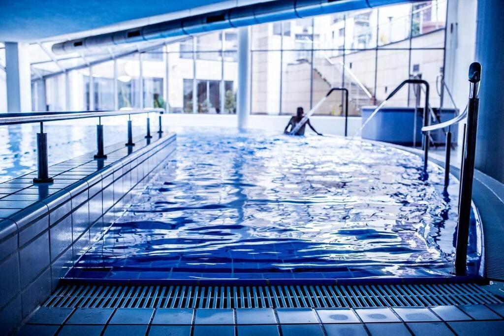 Premium Apartment For Old Town & Jewish Quarter - Balcony Plus Pool Onsite Cracovie Extérieur photo