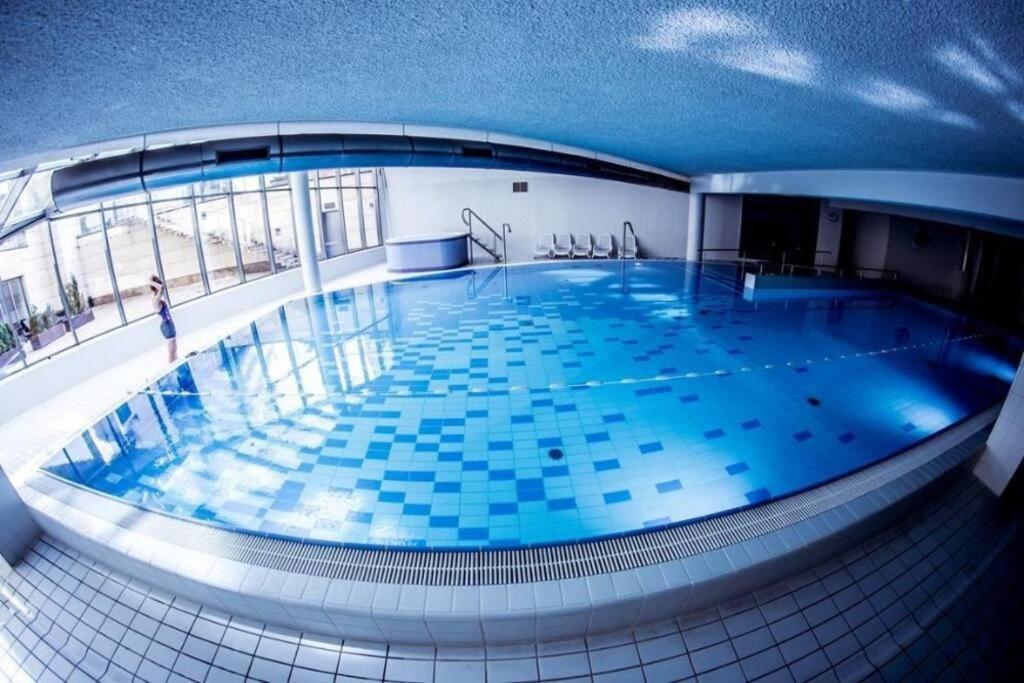 Premium Apartment For Old Town & Jewish Quarter - Balcony Plus Pool Onsite Cracovie Extérieur photo