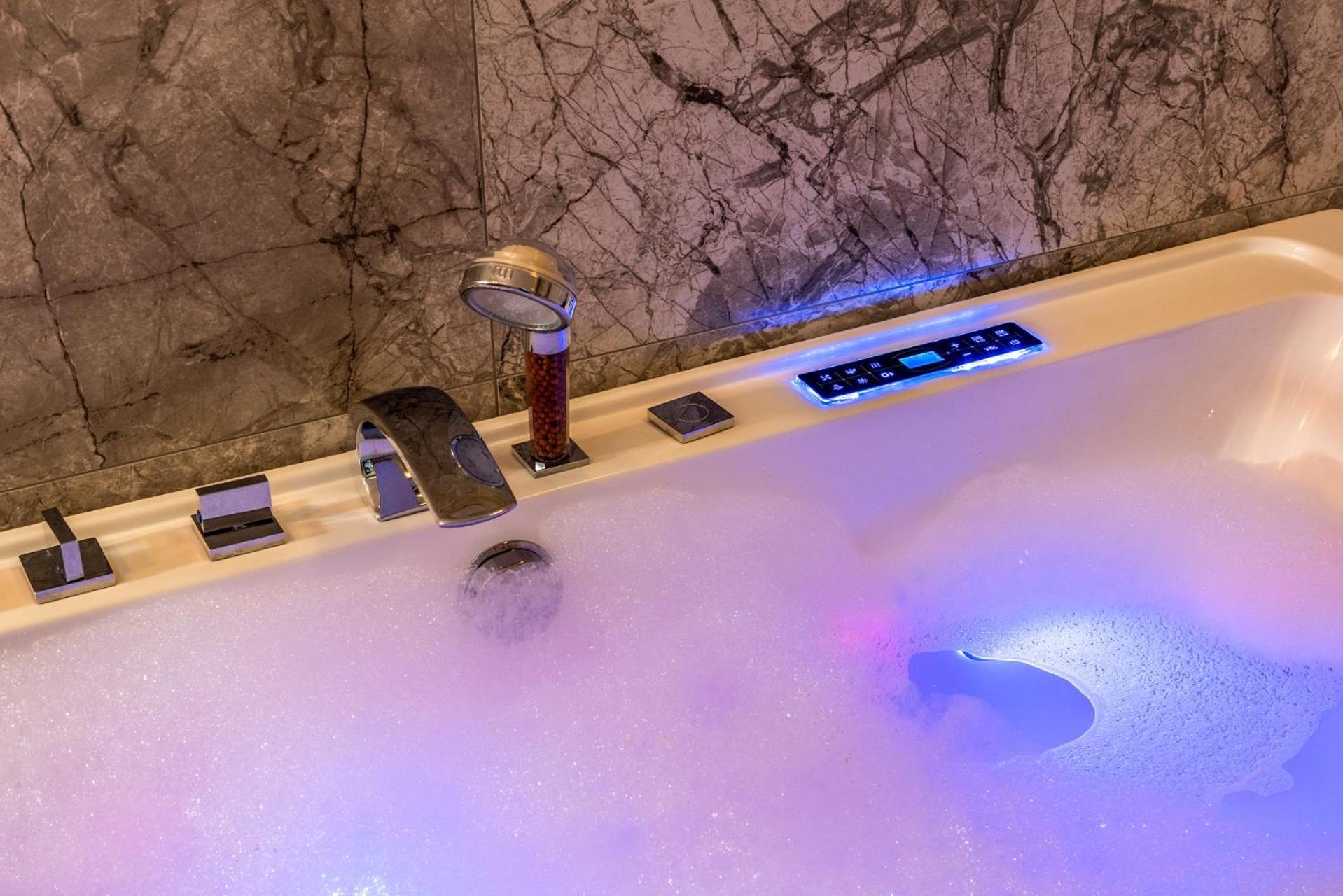 Premium Apartment For Old Town & Jewish Quarter - Balcony Plus Pool Onsite Cracovie Extérieur photo